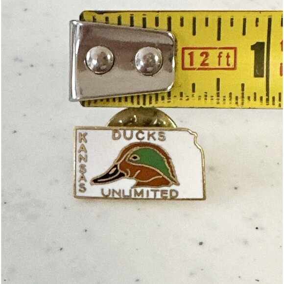 Kansas Shape Of State Ducks Unlimited Hat Vest Pin - Picture 4 of 4